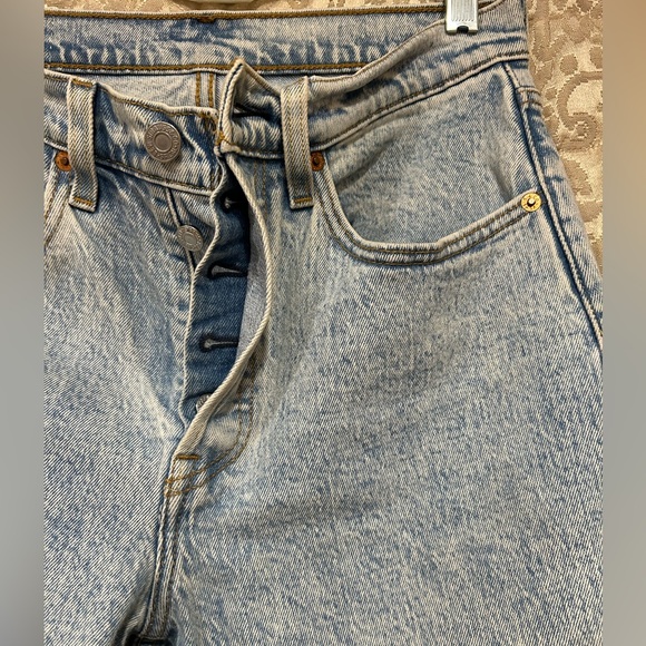 LEVI'S Women's 501 Jeans Size W26 / L26 - Light Blue, Button Fly, Quality - Picture 7 of 16
